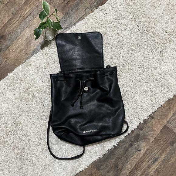 Victoria's Secret Black Pebbled Vegan Leather 90's-Y2K Vibe Drawstring Backpack - Picture 2 of 4